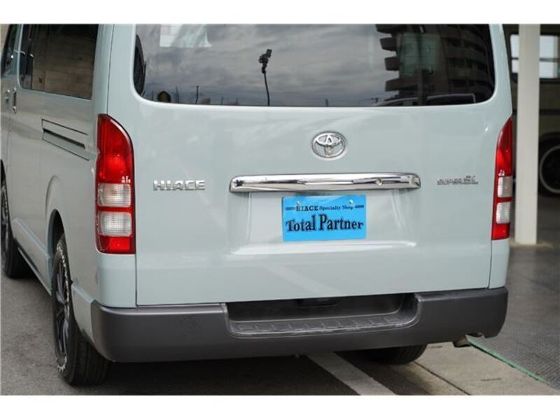 HIACE VAN