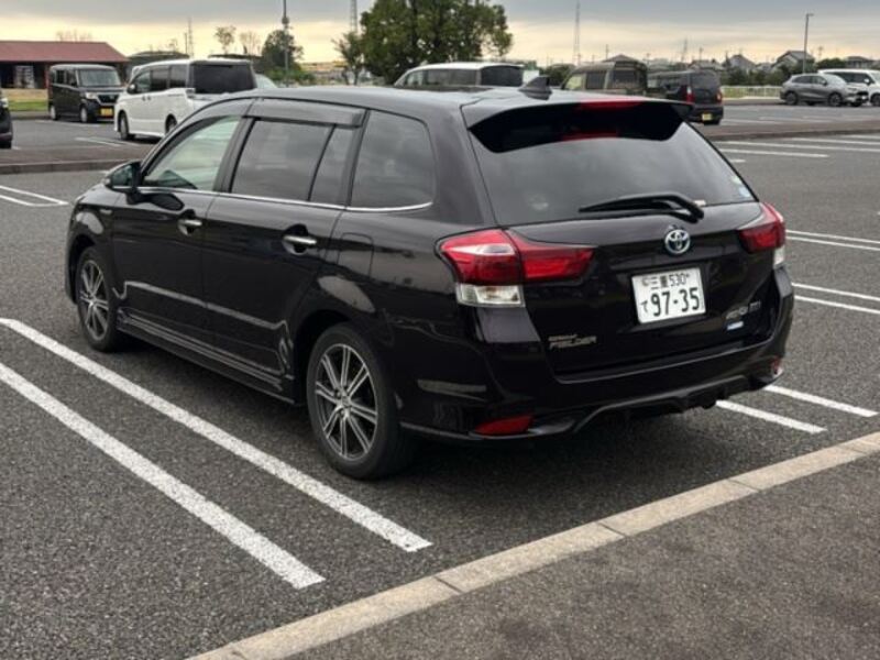 COROLLA FIELDER