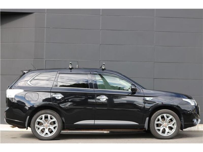 OUTLANDER PHEV