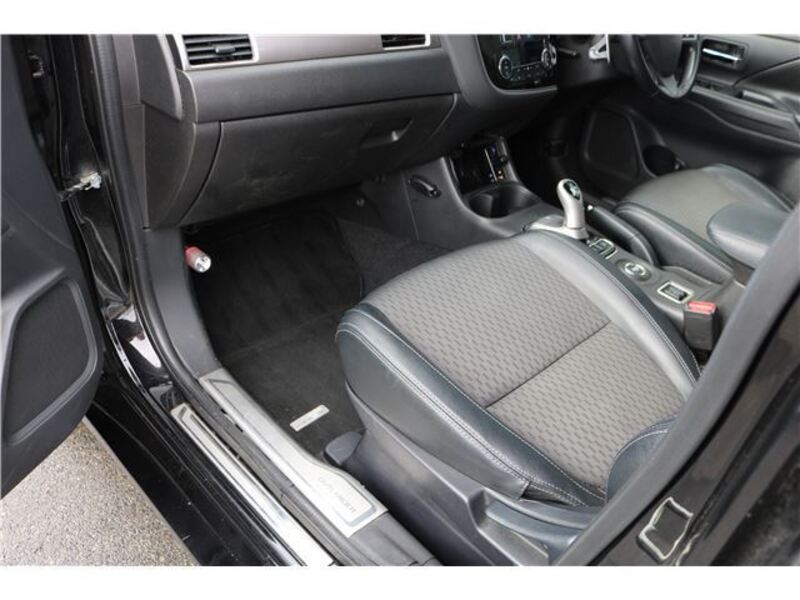 OUTLANDER PHEV