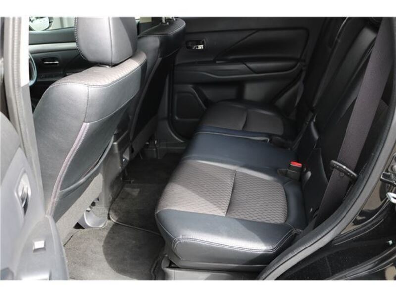 OUTLANDER PHEV