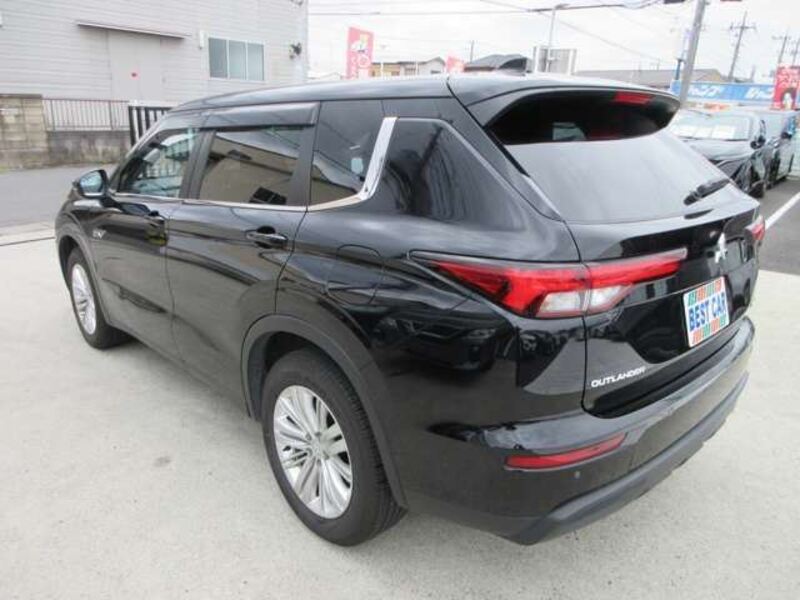 OUTLANDER