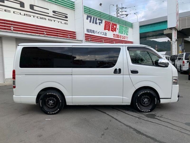 HIACE VAN