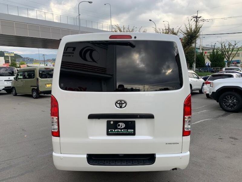 HIACE VAN