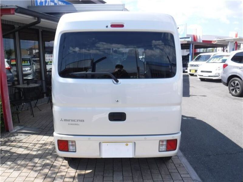 MINICAB VAN