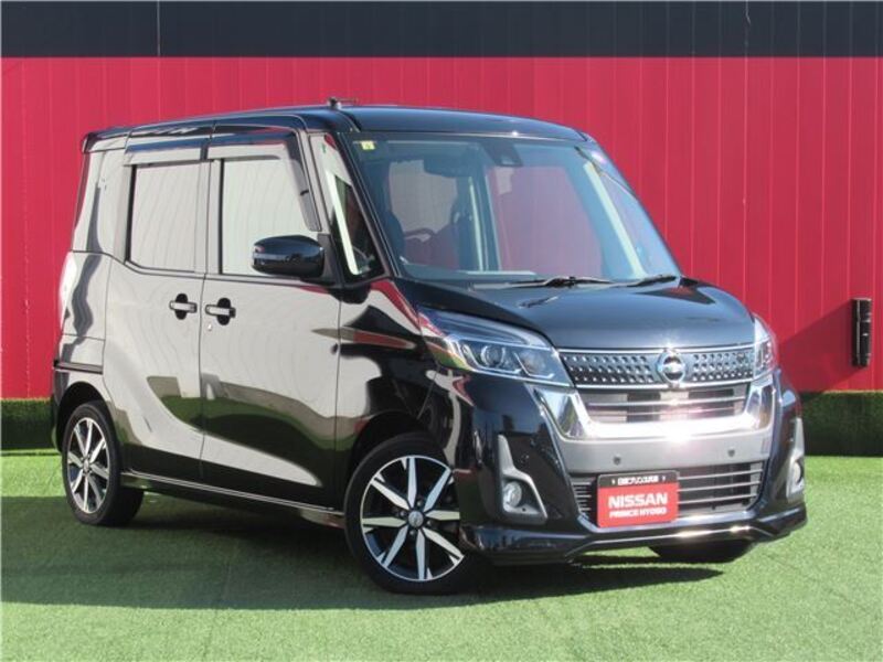 NISSAN DAYZ ROOX
