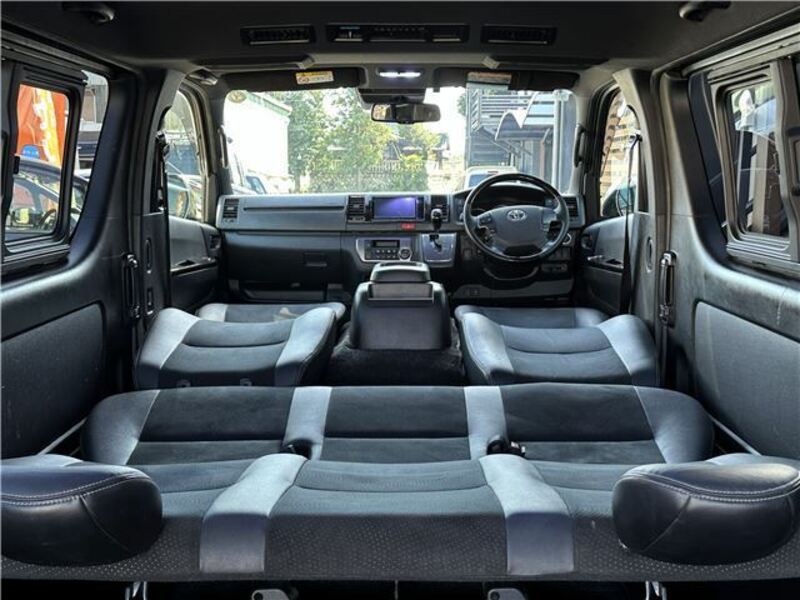 HIACE VAN