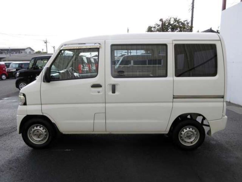 MINICAB VAN