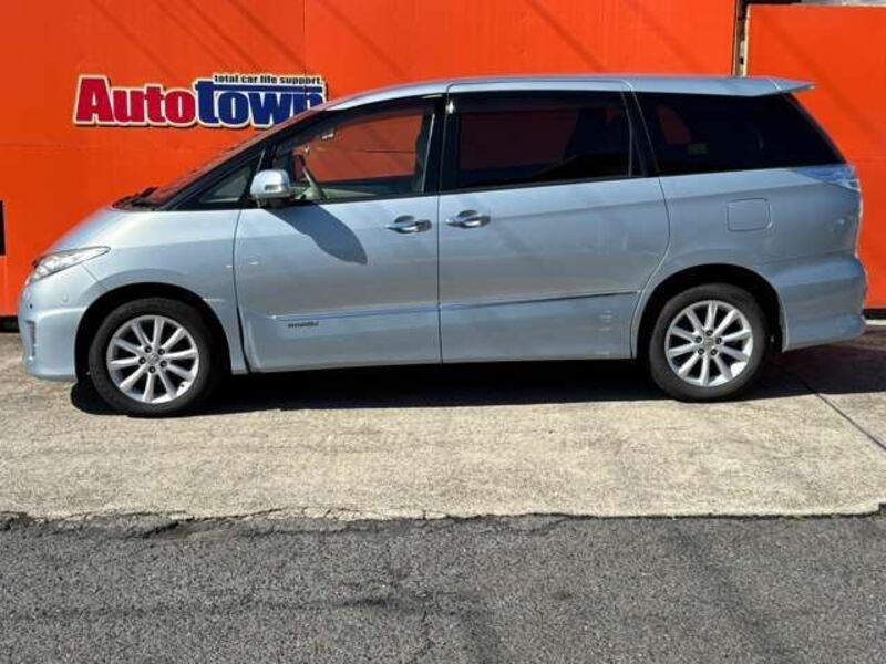 ESTIMA HYBRID