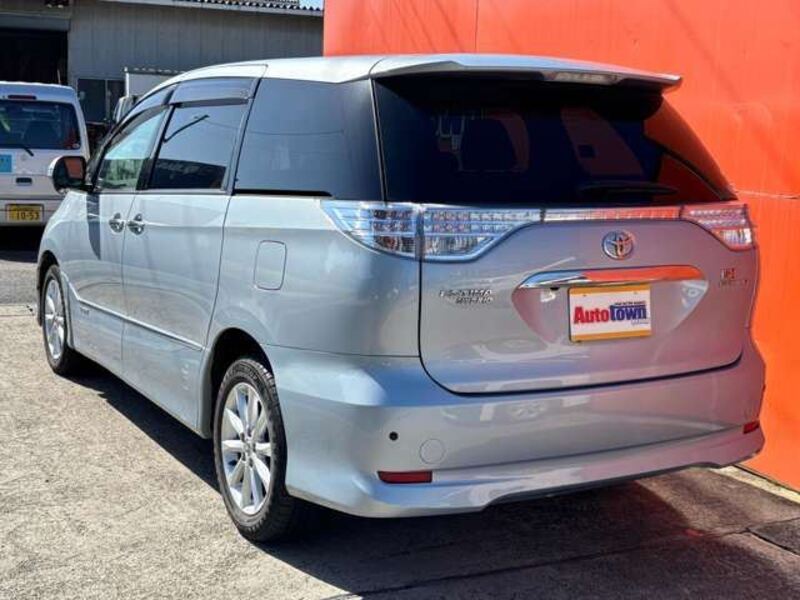 ESTIMA HYBRID