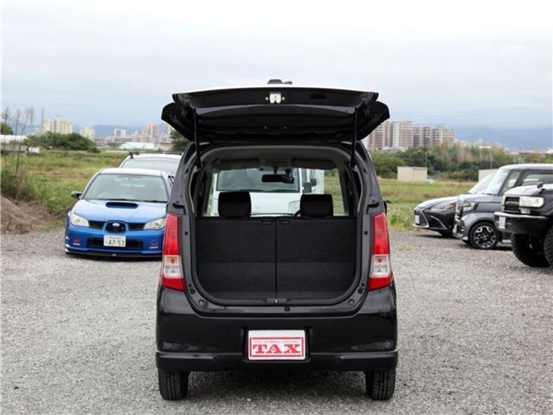 WAGON R