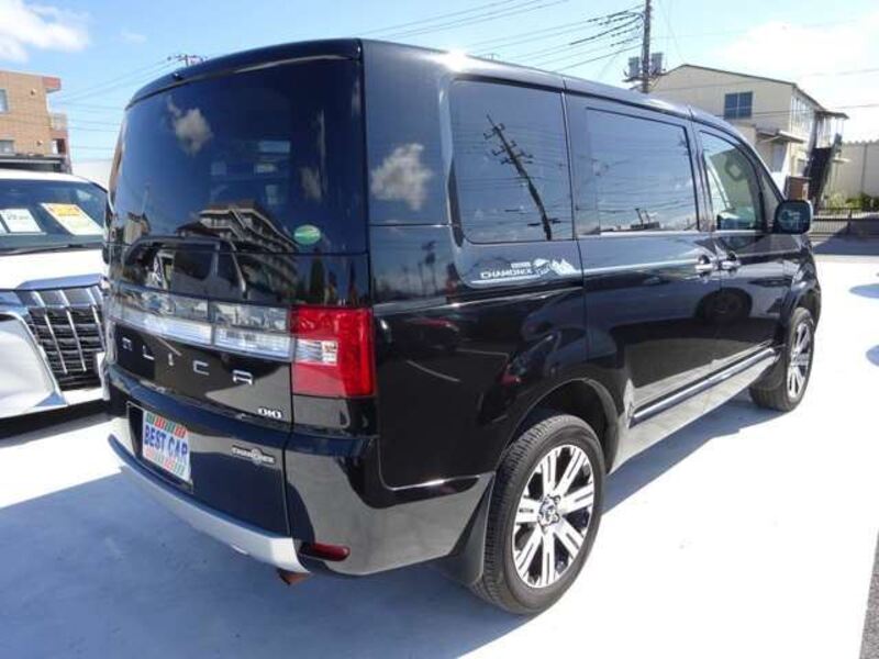DELICA D5