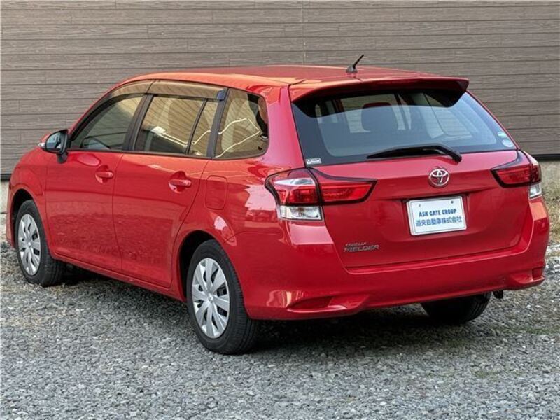 COROLLA FIELDER