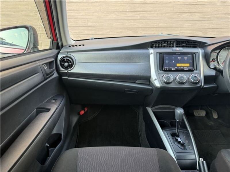 COROLLA FIELDER