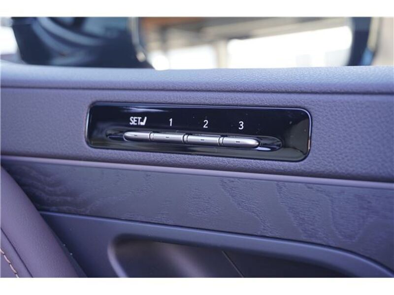 LX