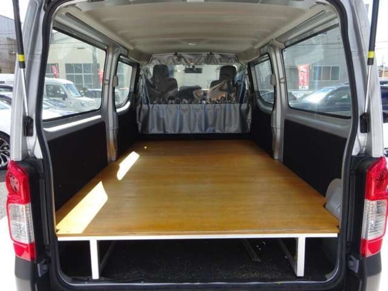 NV350 CARAVAN