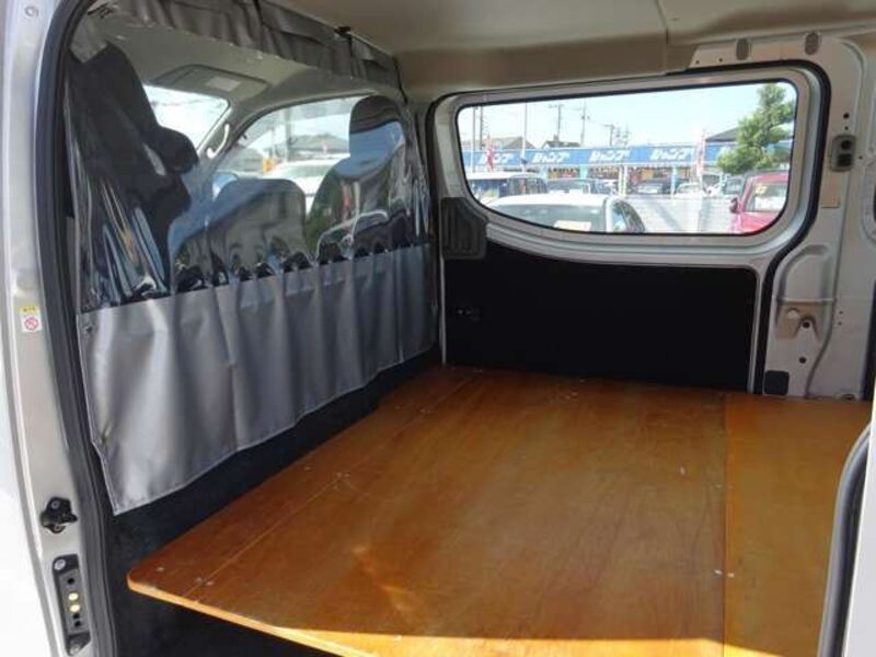 NV350 CARAVAN