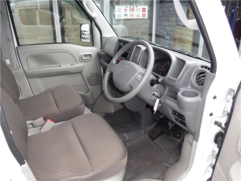 MINICAB VAN