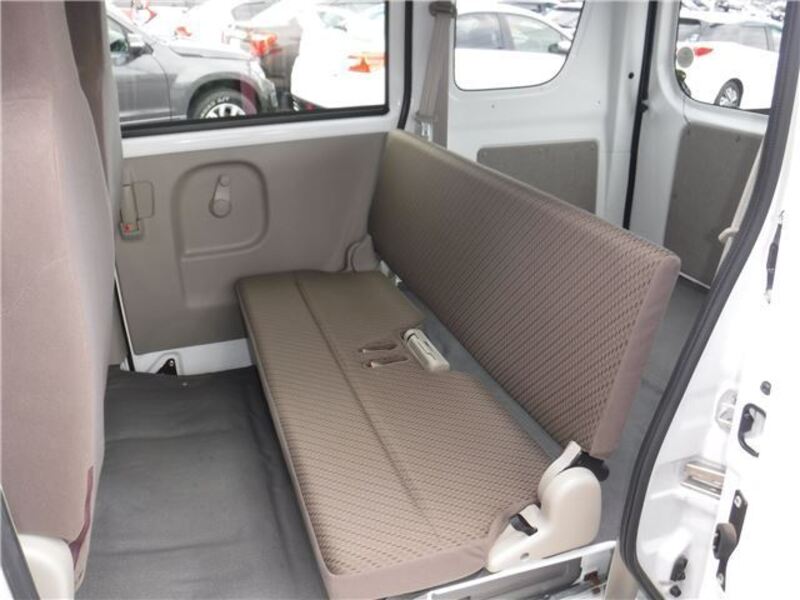 MINICAB VAN