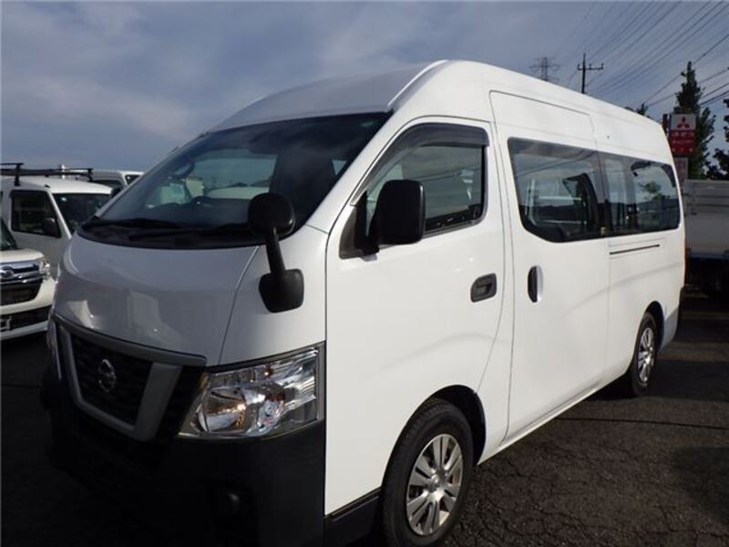 NV350 CARAVAN-0