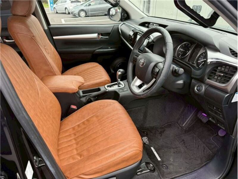 HILUX