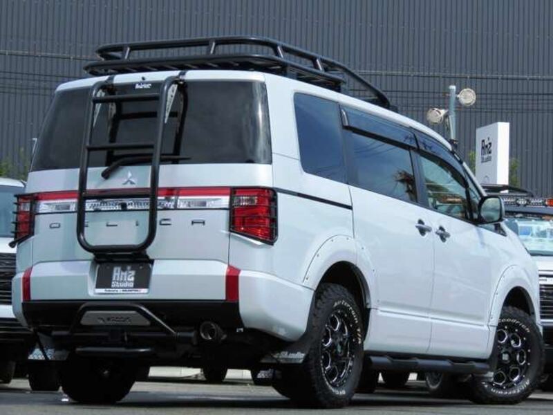 DELICA D5