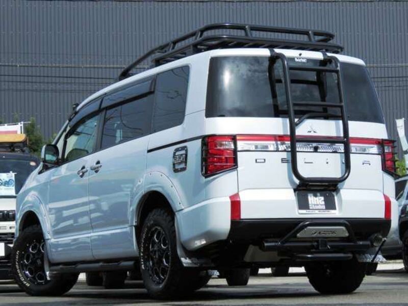 DELICA D5