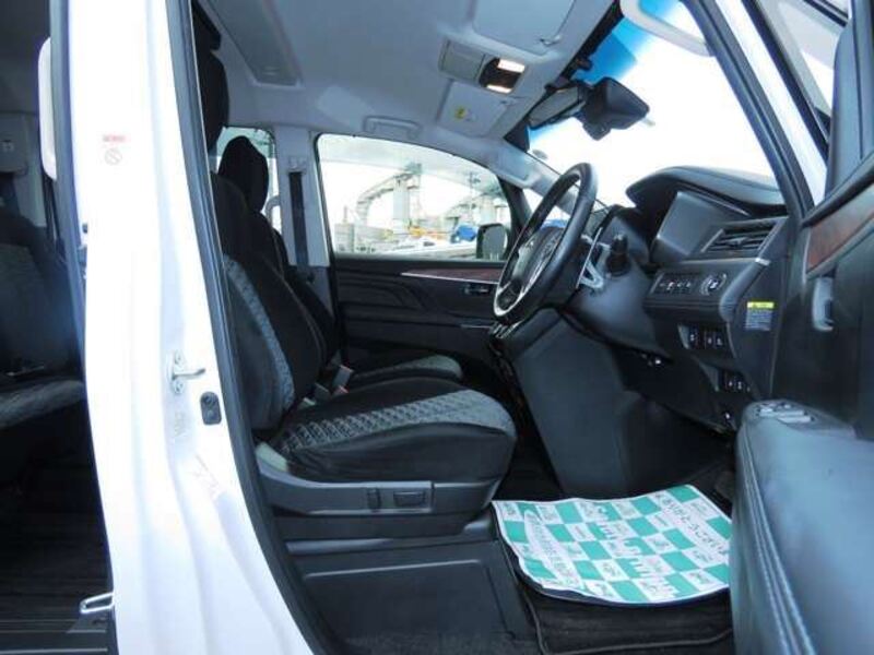 DELICA D5