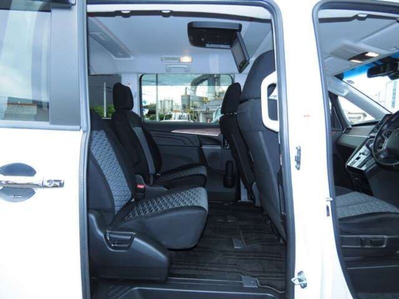 DELICA D5