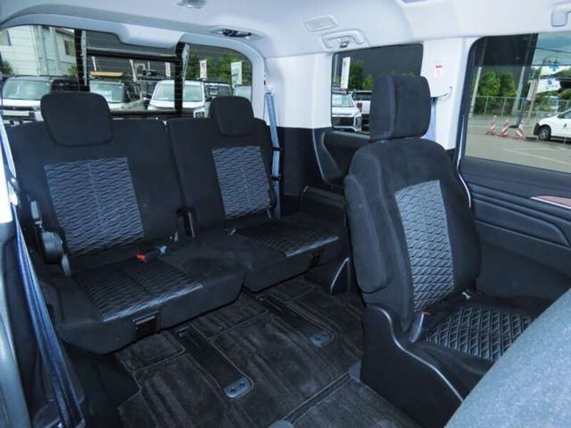 DELICA D5