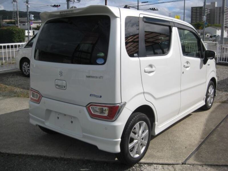 WAGON R