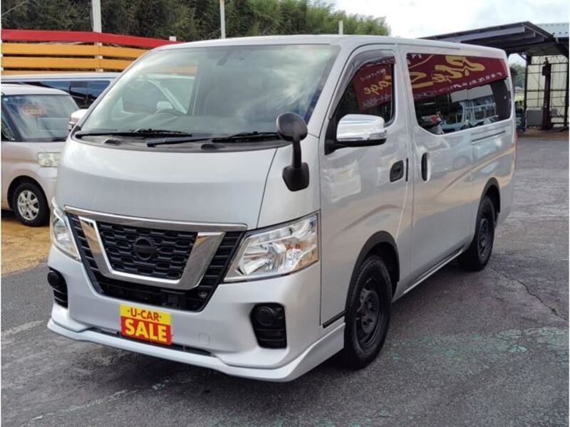 NV350 CARAVAN-0
