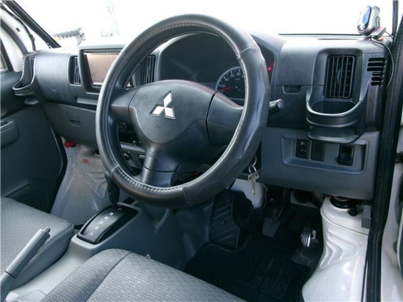 MINICAB VAN
