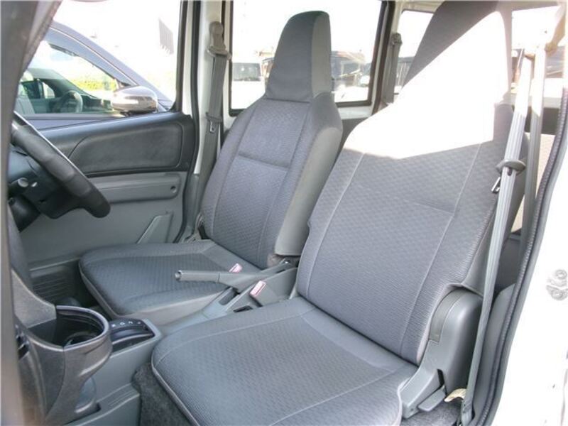 MINICAB VAN