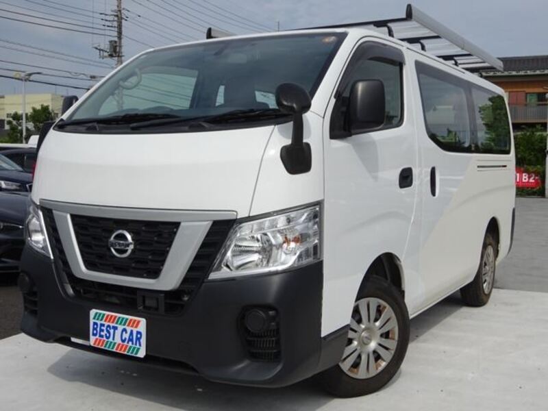 NV350 CARAVAN-0
