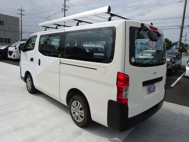 NV350 CARAVAN