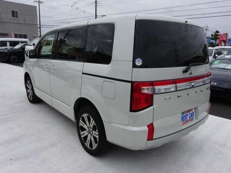 DELICA D5