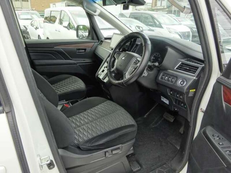 DELICA D5