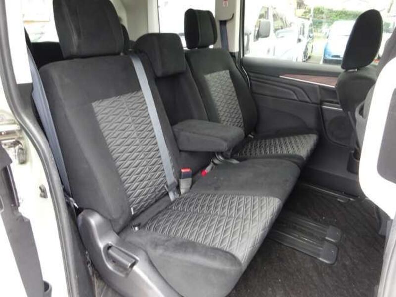 DELICA D5