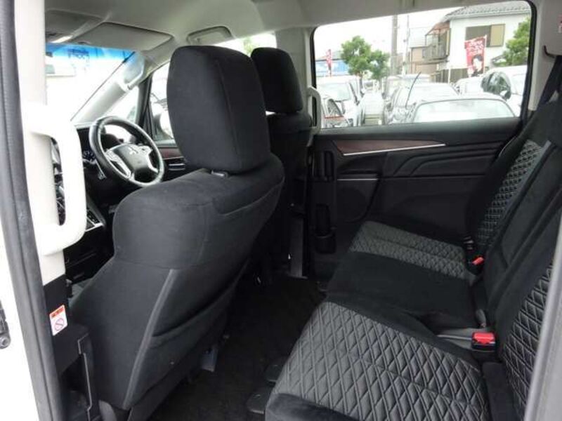DELICA D5