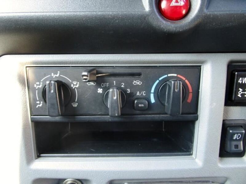 MINICAB TRUCK