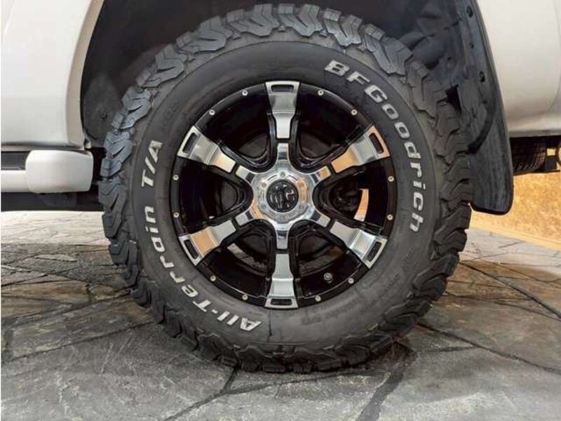 HILUX SURF
