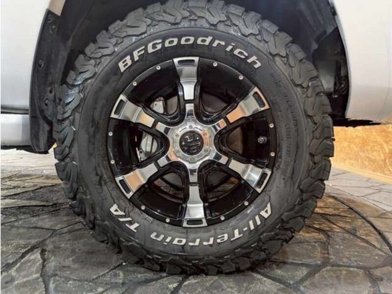 HILUX SURF