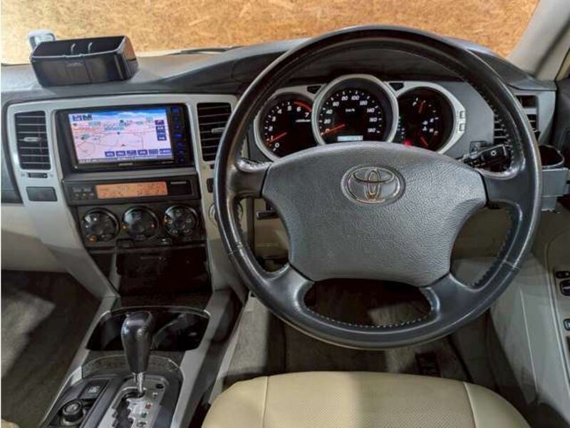 HILUX SURF