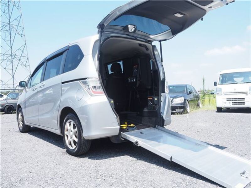 HONDA FREED