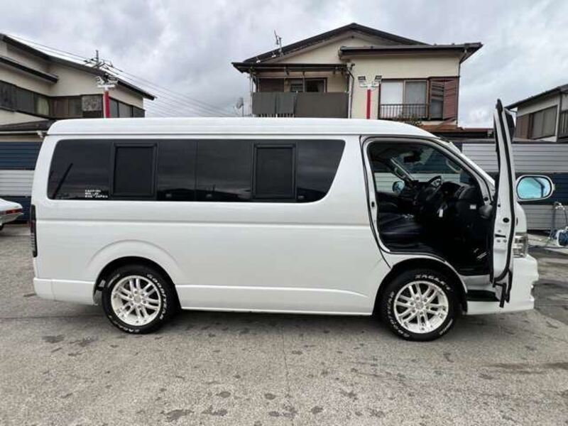 HIACE