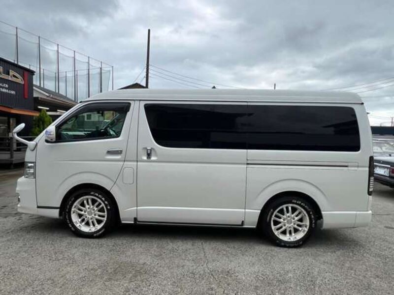 HIACE