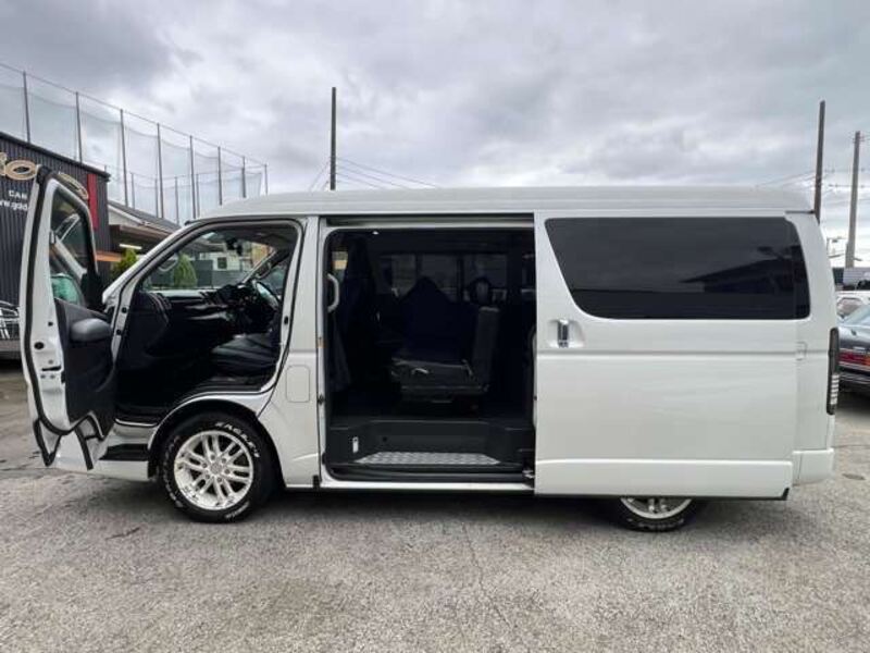 HIACE