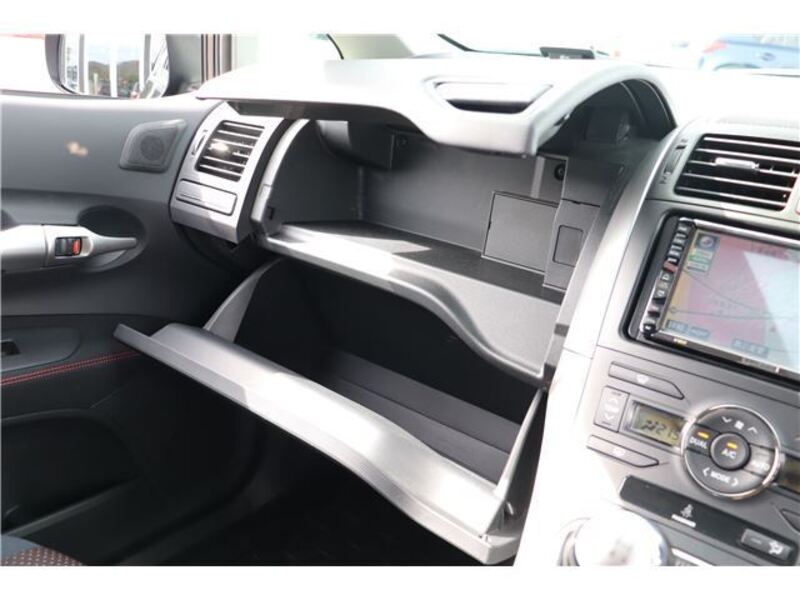 AURIS