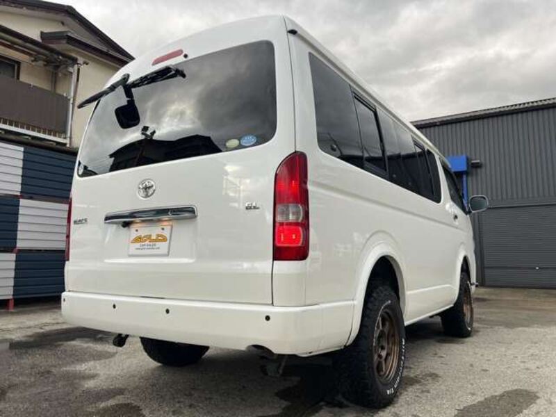 HIACE